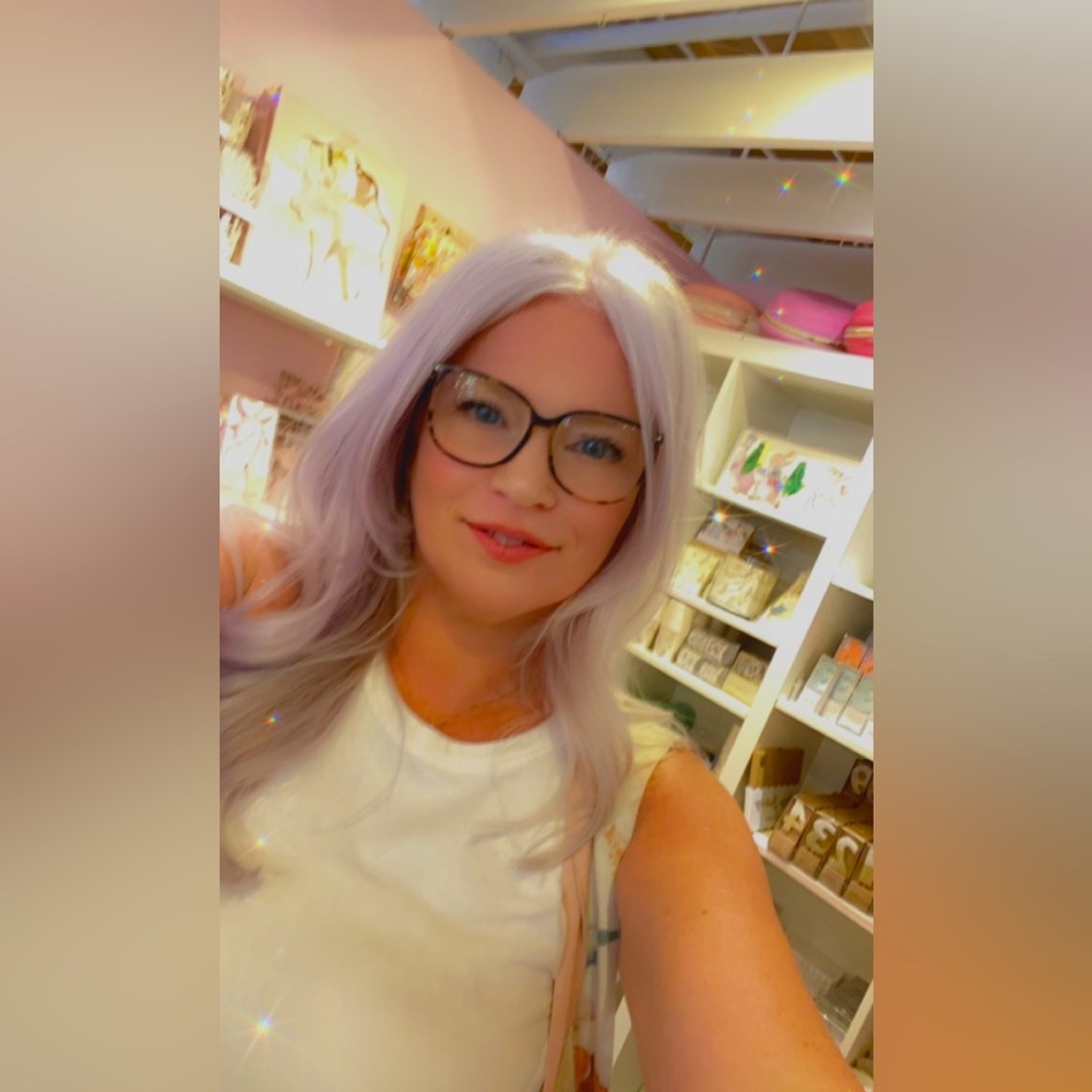 Meet your Posher, Marcia